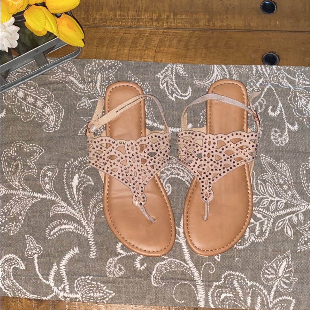 Time and Tru - Sandals - Size 7